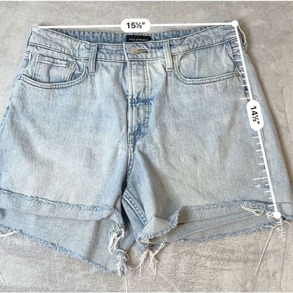 Women’s Denim Light-Medium Wash Cutoff Jean Shorts 14 - Picture 5 of 9